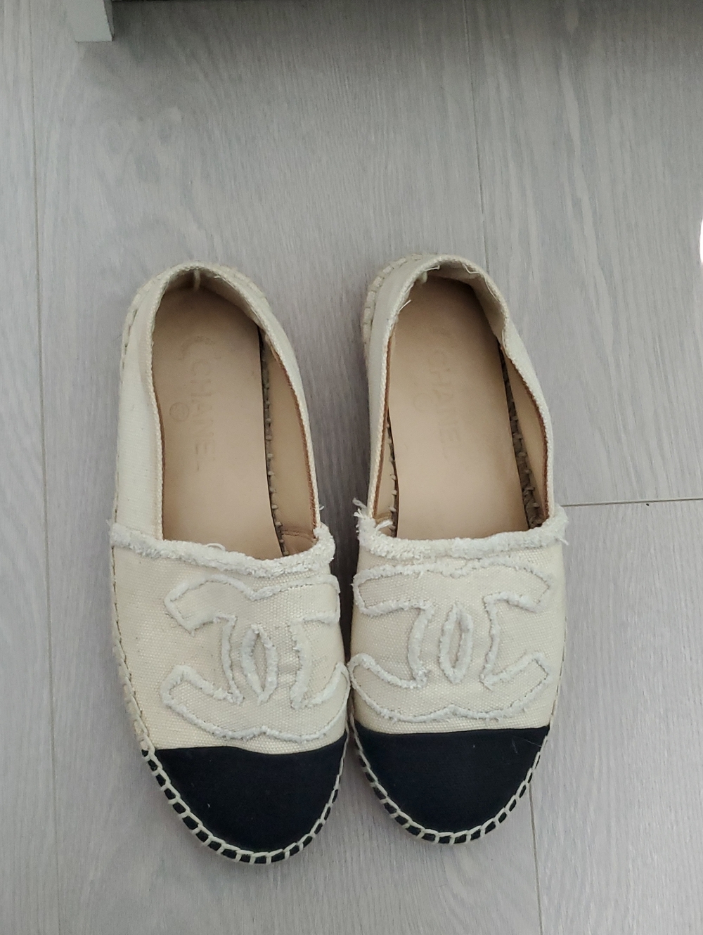 CHANEL Cream Canvas Espadrilles with Black Toe